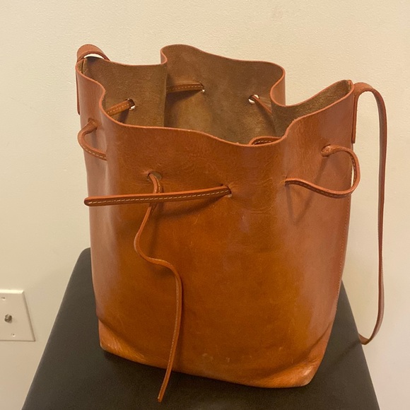 Mansur Gavriel Bucket Bag in Brandy/Brick with Raw Interior - Picture 2 of 16